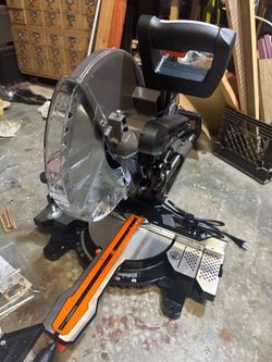 12 in compound sliding miter saw