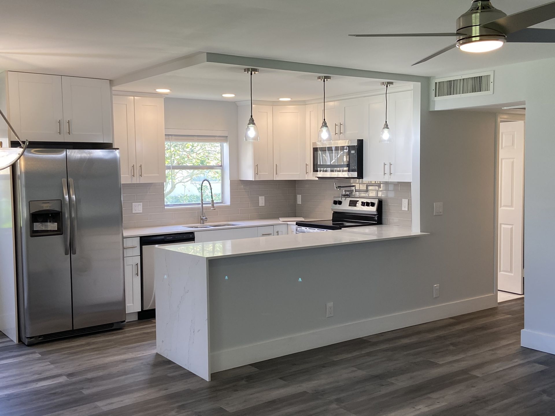 10x10 kitchen installed with granite tops for Sale in Delray