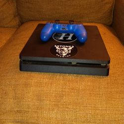 PS4 Slim