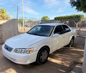 2000 Toyota Camry