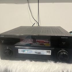 Yamaha RX-A2070 Receiver 4K ULTRA HD 9.2 CH