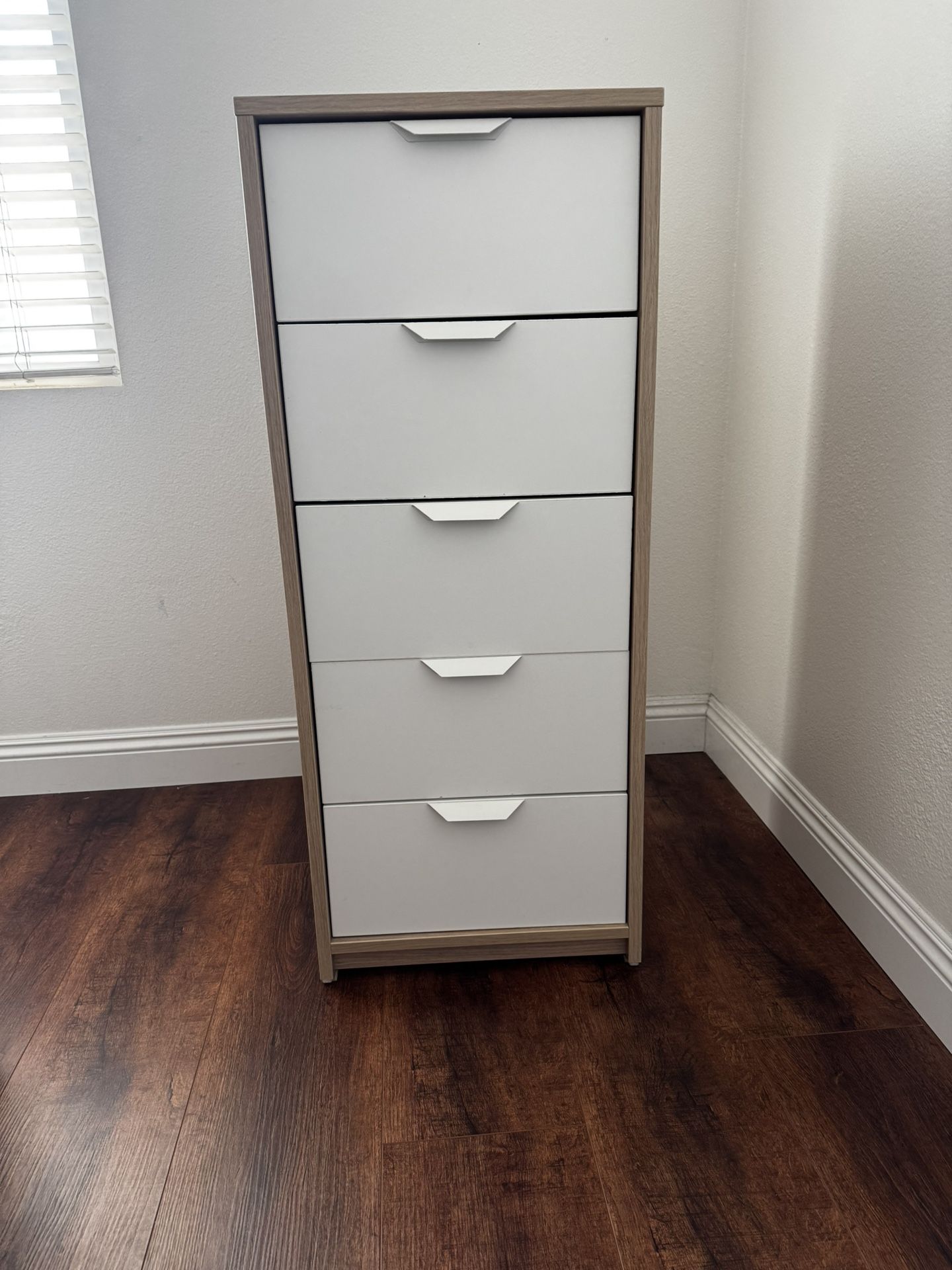 IKEA ASKVOLL 5 drawer dresser