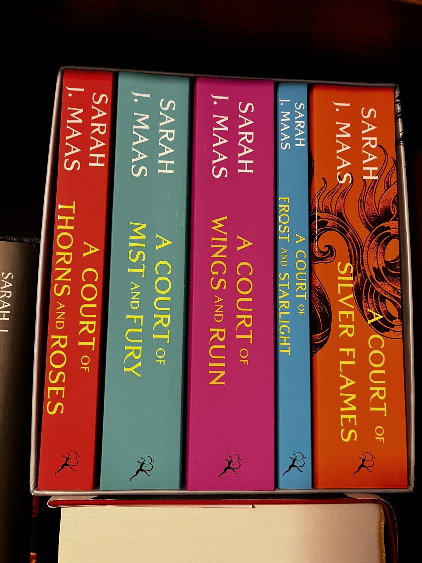 A Court Of Thorns And Roses Book Set