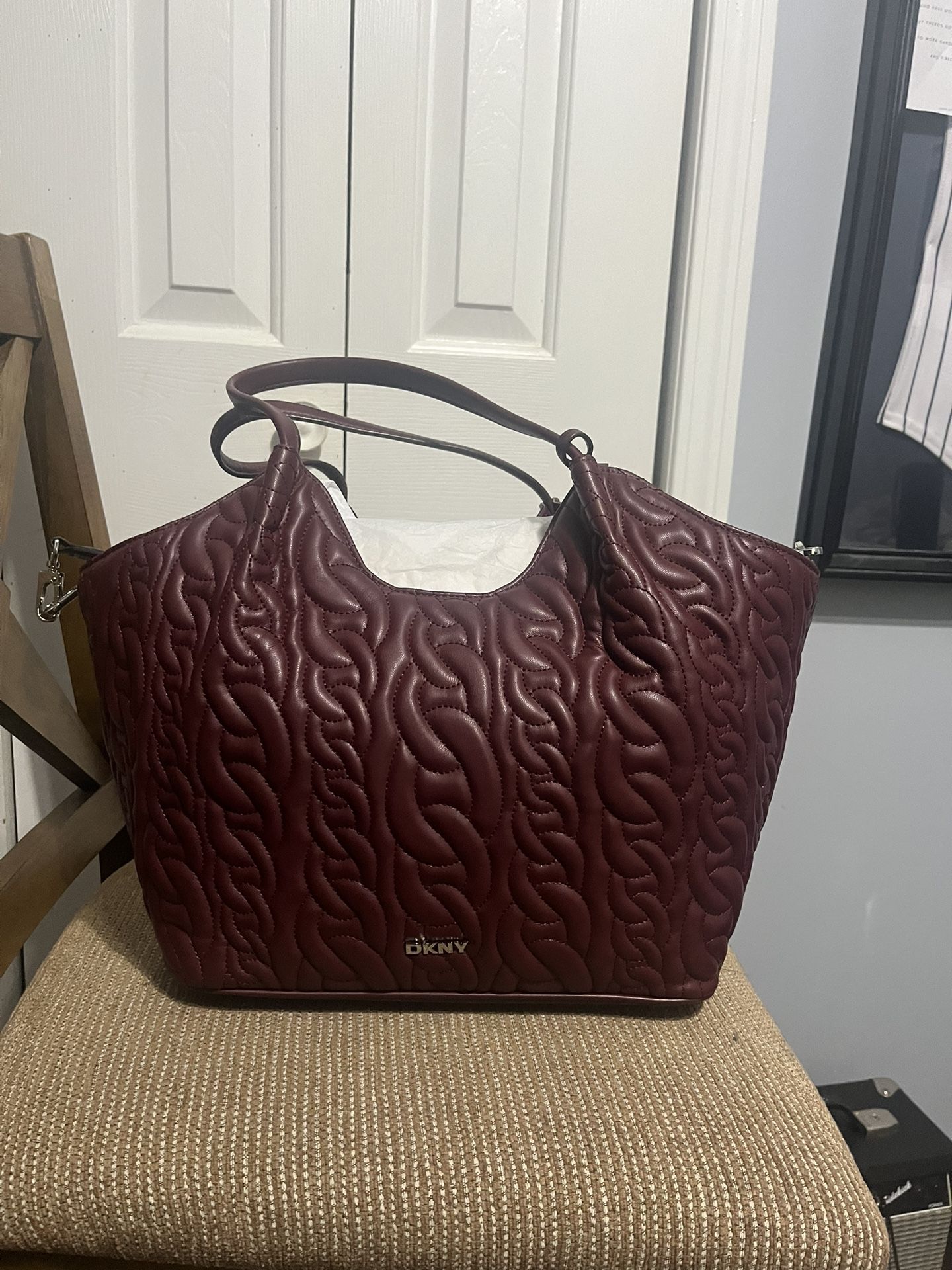 Dkny Women’s Tote Bag