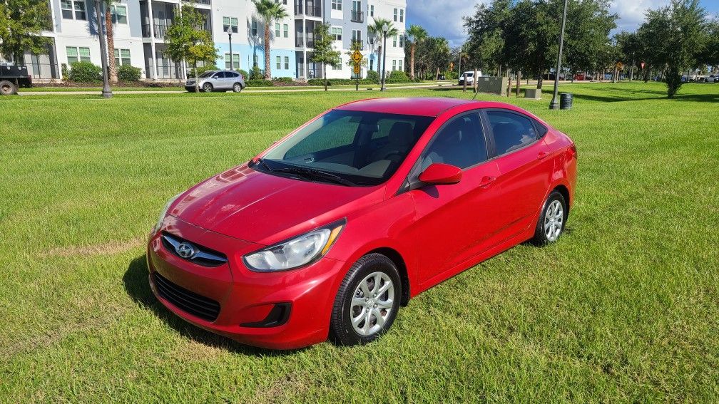 2012 Hyundai Accent