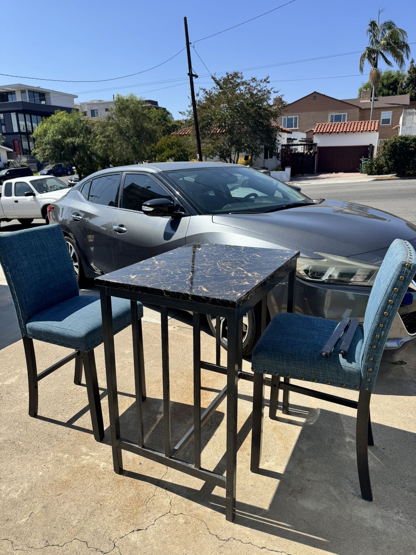 Dinning Table