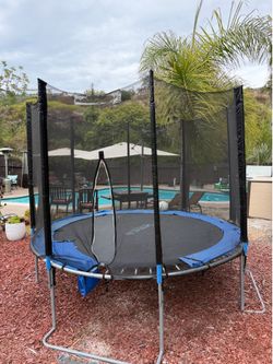 FREE - Trampoline