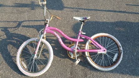 Girls bike