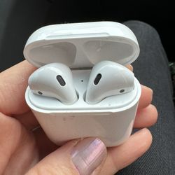 iPhone Earbuds Each For $50