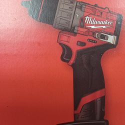 Milwaukee M12 Fuel Hammer Drill Kit 3 Gen