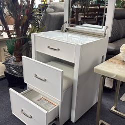 Table Vanity Brand New BLACK FRIDAY SALE 