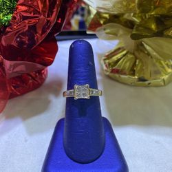 14KT White Gold Diamond Ring size 8 1/2