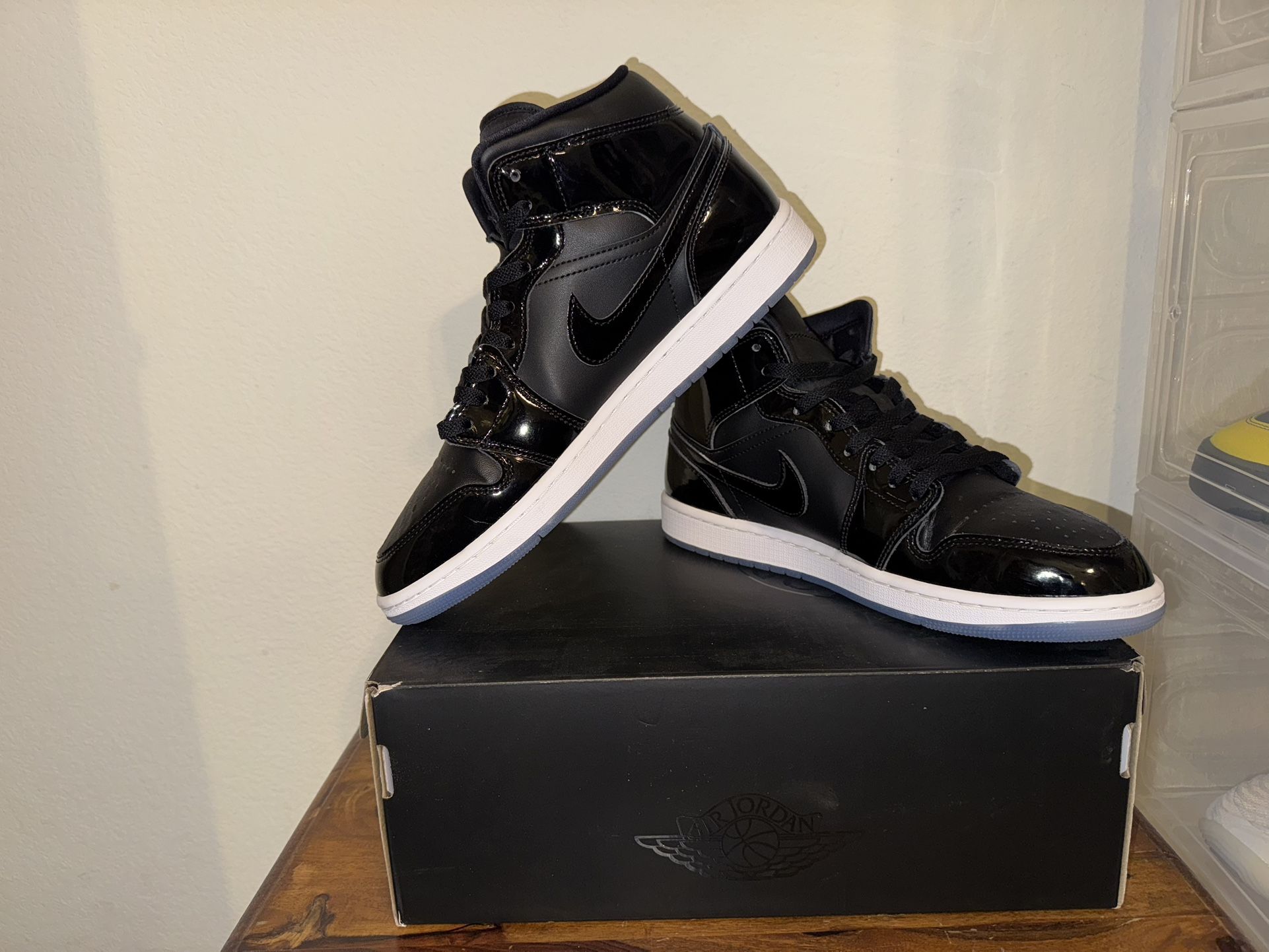 Air Jordan Retro Med SE Dark Concord