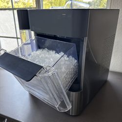 GE Profile Nugget Ice Maker – Works Perfectly