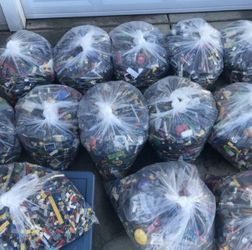 Lego Huge 10 Lb Bags Of Random Mixed Bulk Legos