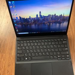 12” Touchscreen 2in1 Notebook Corei5 -7 8gb Ram 256gb SSD Win 10
