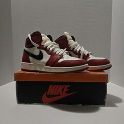 Nike Air Jordan 1 Retro High OG Chicago Lost and Found