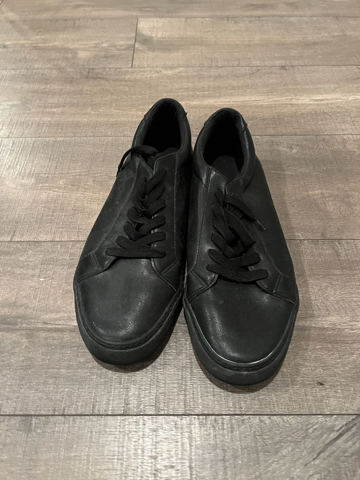 Black Flat Shoes