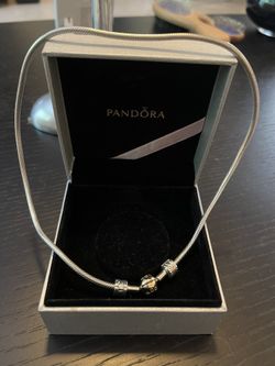 Authentic Pandora necklace NEW !!