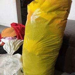 Women bag of clothes!