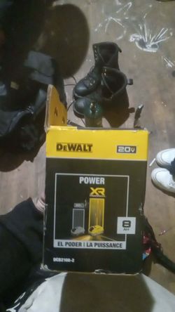 dewalt 20vMax 8 AH battery