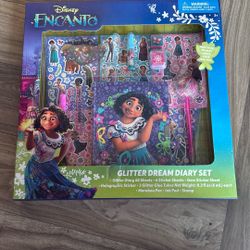 Disney Encanto Glitter Dream Diary Set