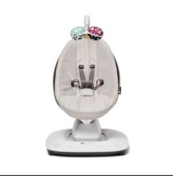 4moms MamaRoo Multi-Motion Baby Swing, Bluetooth Enabled with 5 Unique Motions