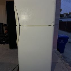 FREE REFRIGERATOR!!!