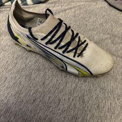 Puma Ultra Ultimate Size 8 