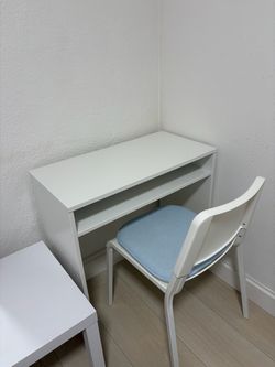 Small desk and chair / vanity set