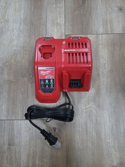 NEW Genuine Milwaukee M18 & M12 Multi Voltage RAPID Charger