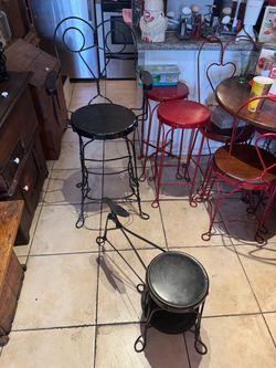 1950 style shoe shine stand
