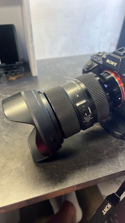 Sigma Art Lens with Hood for Sony