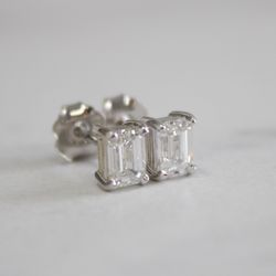 Brand New 14kt Solid White Gold Emerald Cut Lab Diamond Earrings 