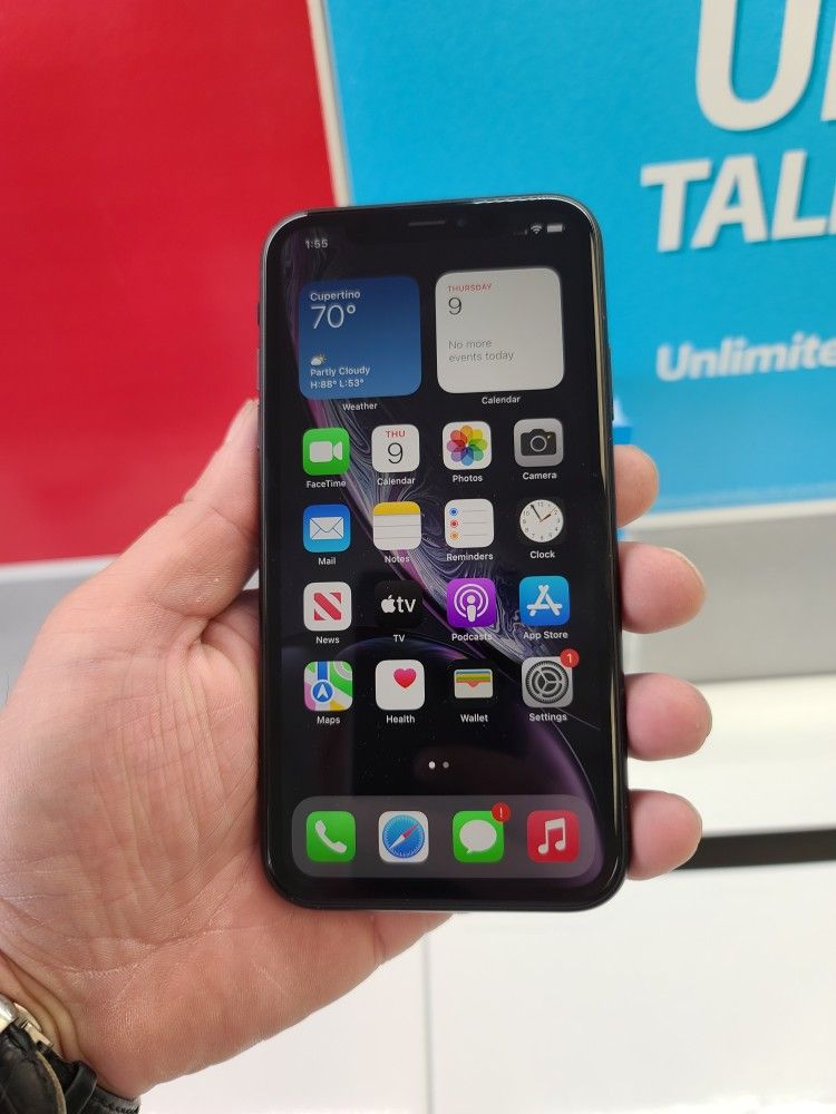 Apple iPhone XR 64GB in Black (Tmobile, Metro PCS, Simple Mobile)