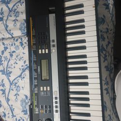 Yamaha Keyboard 