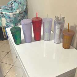Starbucks Cups 