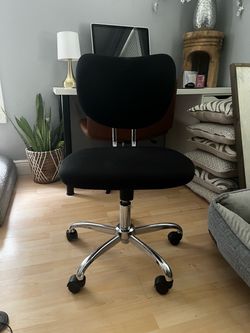 Realspace Jancy Black Mesh Task Office Chair