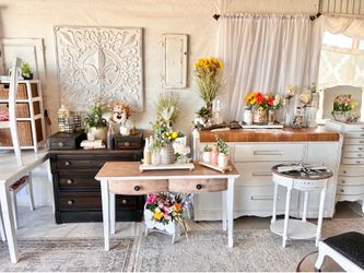 Shabby Chic & Farm House Style Furniture & Decor