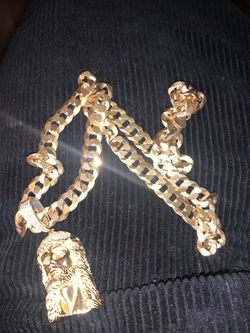 925 Gold plated Cuban With Jesus Pendant *26inch-*12MM Very heavy