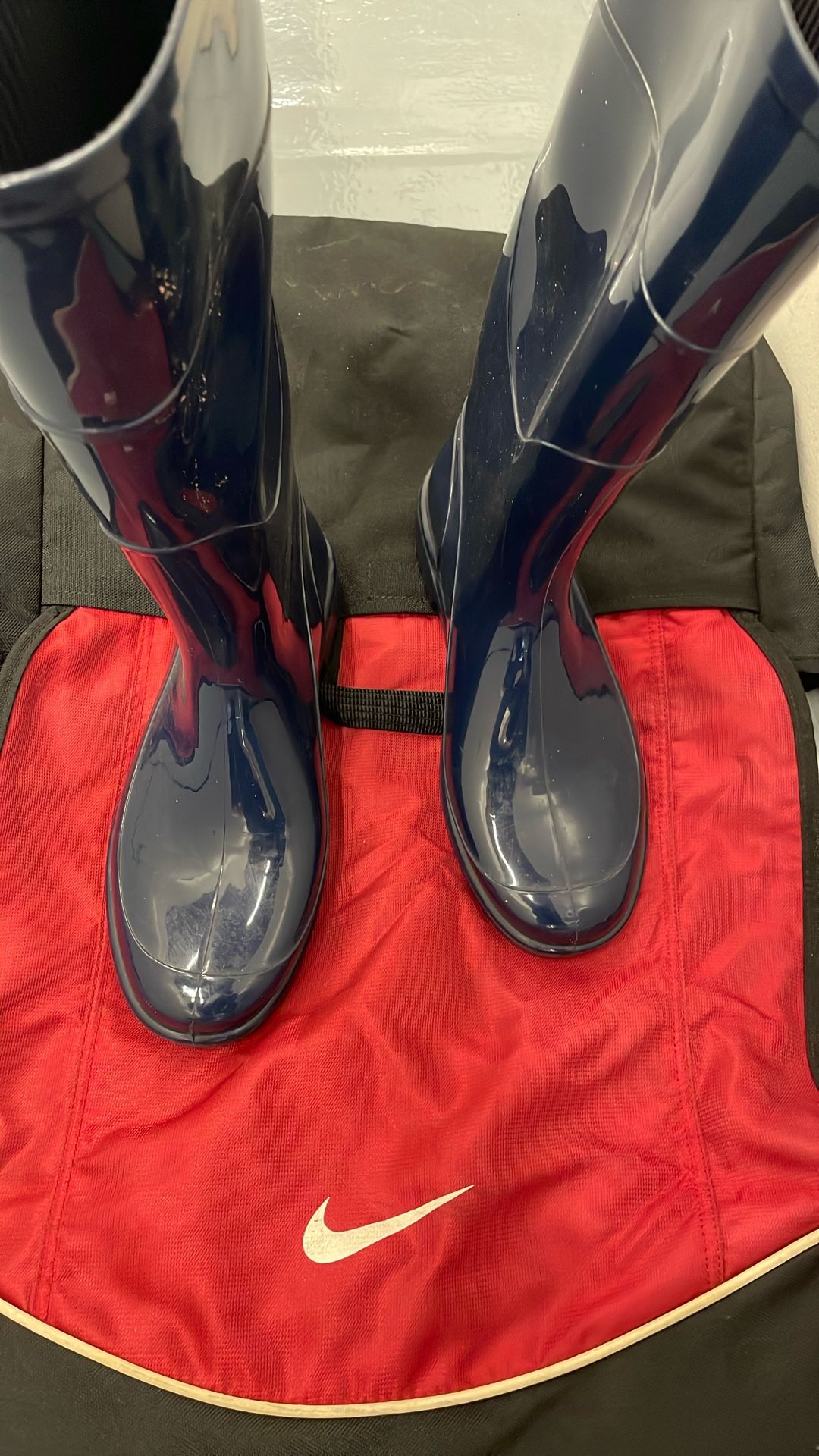 Rain Boots sz 9
