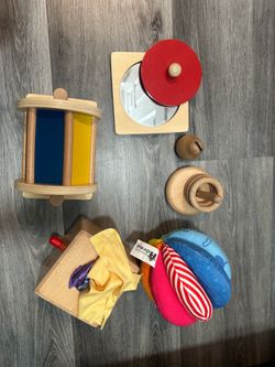 Montessori 5-6 month playkit