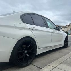 2014 BMW 320i