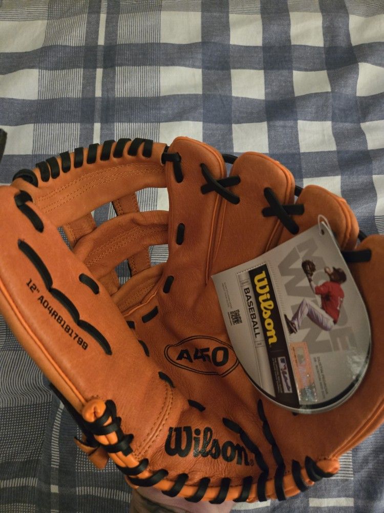 Wilson A450 Baseball Fielders Glove 12"