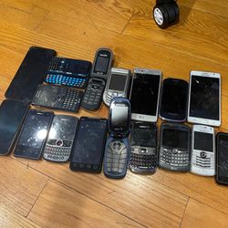 OLD phones Blackberry, Samsung