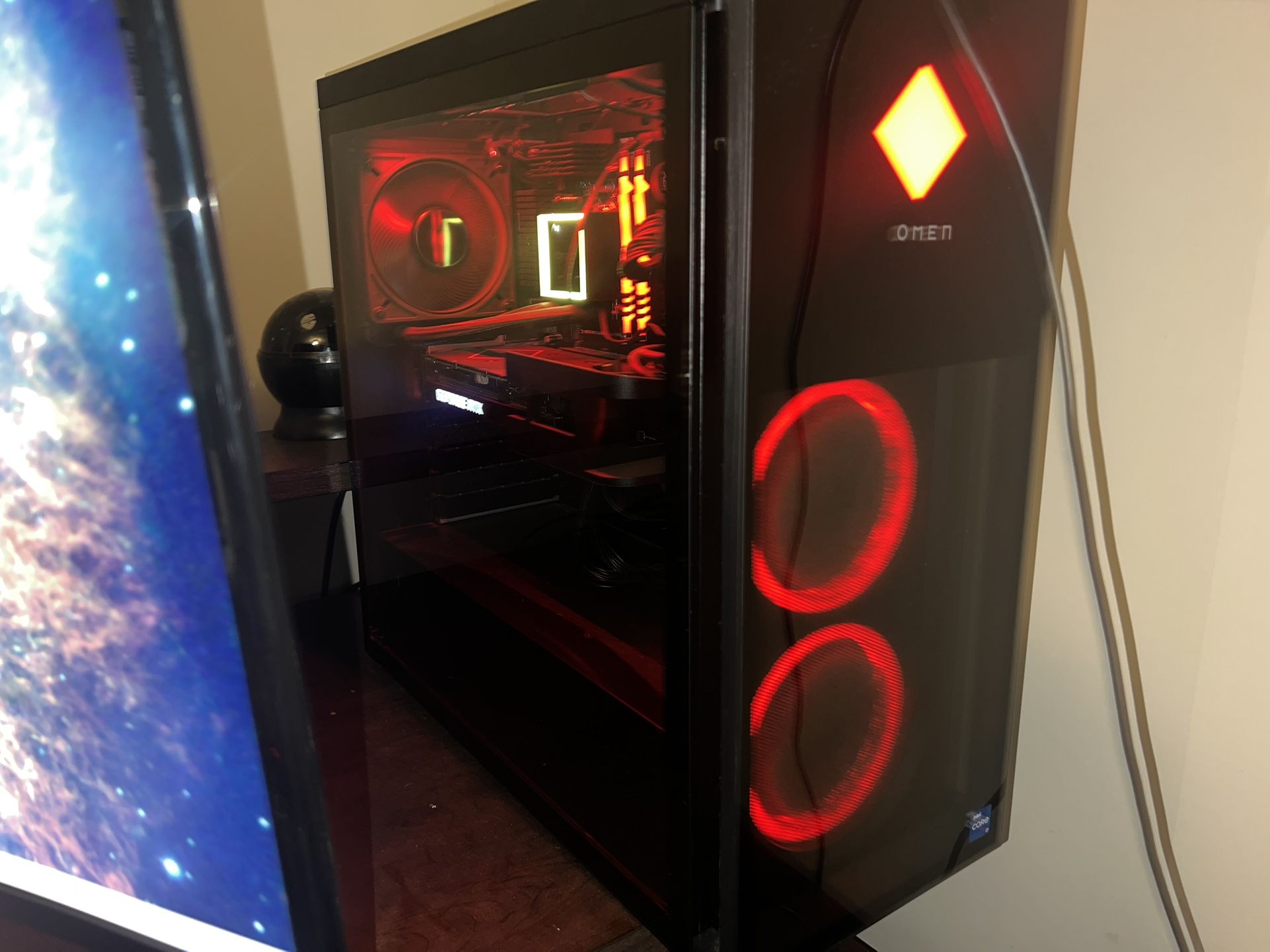 Omen HP 40L Gaming Desktop GT21