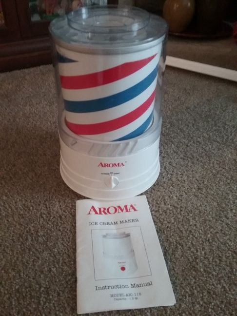 Aroma Ice Cream Maker 1.5 Qt.
