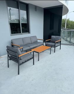 Outdoor Furniture Set