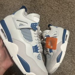 Jordan 4 ‘Military Blue’