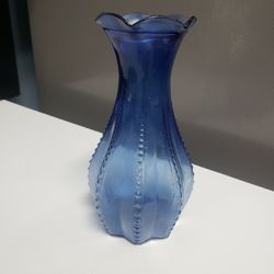 Vintage 7" Blue Star Shaped Indiana Glass Vase